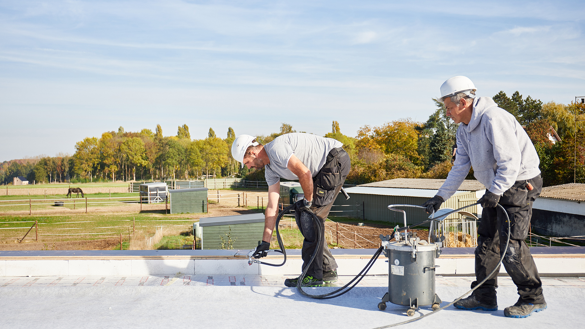 EPDM lijmen op plat dak - coller sur toit plat